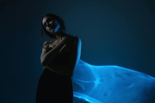 What Are the Best Tips for Preserving Delicate Fabrics in the UK Weather?